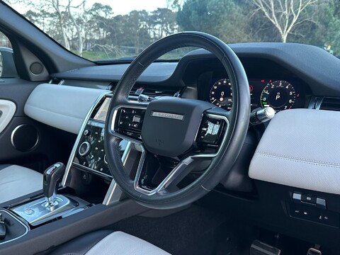 Land Rover Discovery Sport R-DYNAMIC SE 5