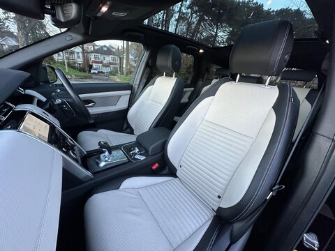 Land Rover Discovery Sport R-DYNAMIC SE 6