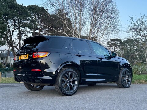 Land Rover Discovery Sport R-DYNAMIC SE 9