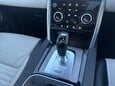 Land Rover Discovery Sport R-DYNAMIC SE 16
