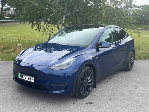 Tesla Model Y PERFORMANCE AWD 13
