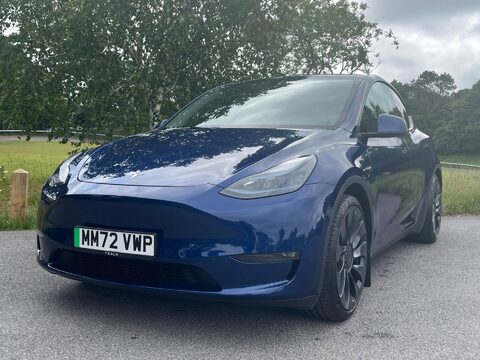 Tesla Model Y PERFORMANCE AWD 17