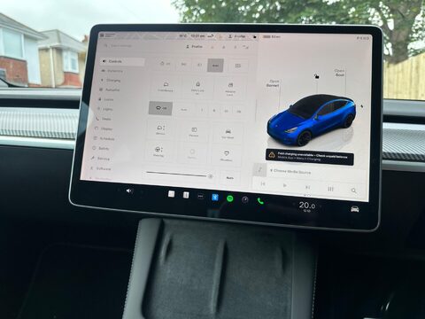Tesla Model Y PERFORMANCE AWD 18