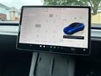 Tesla Model Y PERFORMANCE AWD 18