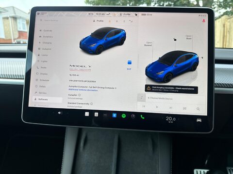Tesla Model Y PERFORMANCE AWD 20