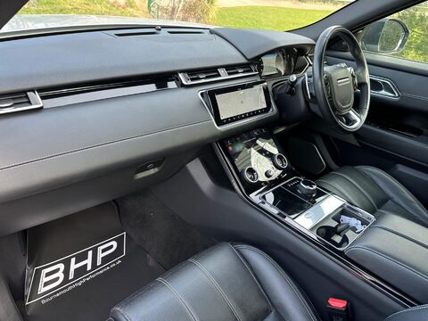 Land Rover Range Rover Velar R-DYNAMIC HSE 31