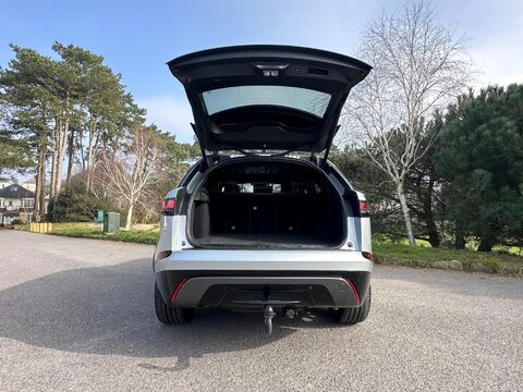 Land Rover Range Rover Velar R-DYNAMIC HSE 35