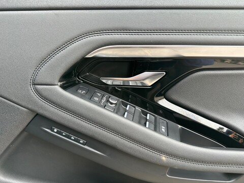 Land Rover Range Rover Evoque R-DYNAMIC SE 21