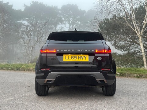Land Rover Range Rover Evoque R-DYNAMIC SE MHEV 8