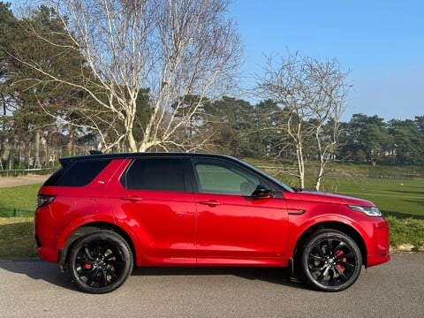 Land Rover Discovery Sport R-DYNAMIC HSE MHEV 11