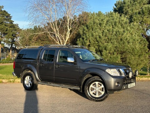 Nissan Navara DCI TEKNA 4X4 SHR DCB 19