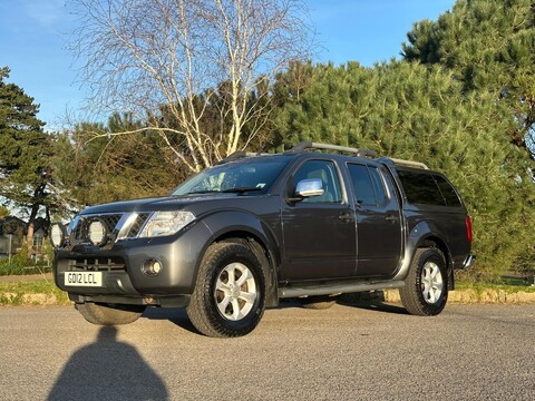 Nissan Navara DCI TEKNA 4X4 SHR DCB 3