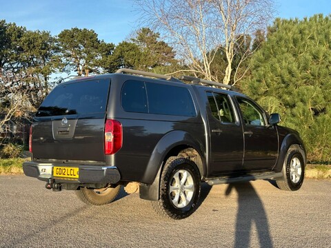 Nissan Navara DCI TEKNA 4X4 SHR DCB 30