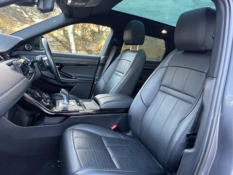 Land Rover Range Rover Evoque R-DYNAMIC HSE MHEV 34