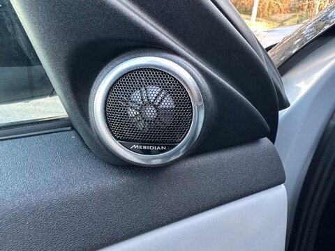 Land Rover Range Rover Evoque R-DYNAMIC HSE 20