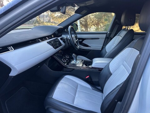 Land Rover Range Rover Evoque R-DYNAMIC HSE 30