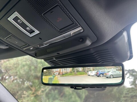 Land Rover Range Rover Evoque R-DYNAMIC HSE 19