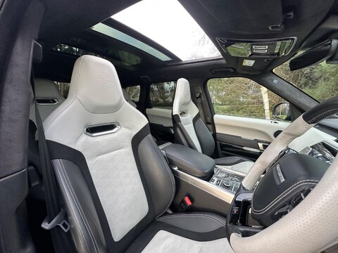 Land Rover Range Rover Sport SVR 28