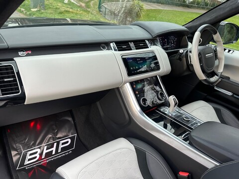 Land Rover Range Rover Sport SVR 35