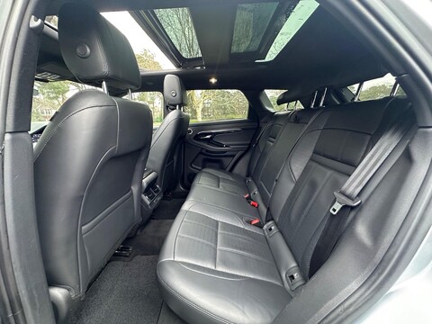 Land Rover Range Rover Evoque R-DYNAMIC HSE MHEV 32