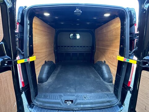 Ford Transit Custom 2.0 320 EcoBlue Limited Crew Van L2 H1 Euro 6 (s/s) 5dr (6 Seat) 29