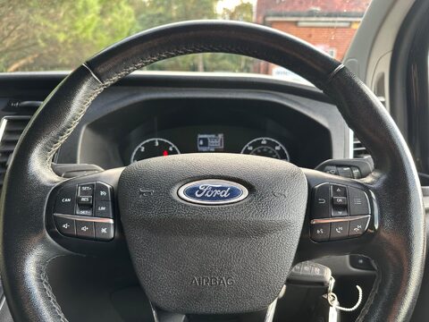 Ford Transit Custom 2.0 320 EcoBlue Limited Crew Van L2 H1 Euro 6 (s/s) 5dr (6 Seat) 18