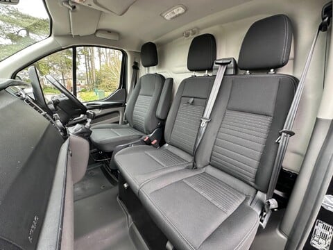 Ford Transit Custom 300 LIMITED P/V ECOBLUE 6