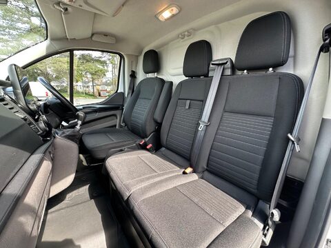 Ford Transit Custom 2.0 300 EcoBlue Limited L1 H1 Euro 6 (s/s) 5dr 3