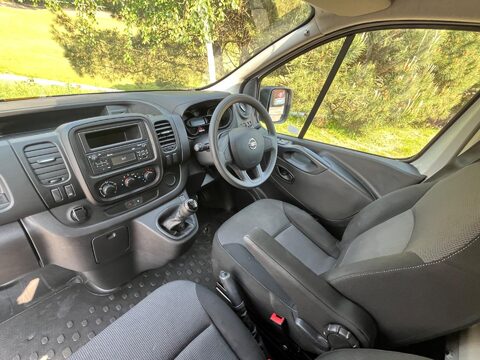 Nissan NV300 DCI VISIA L1H1 16