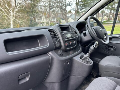 Nissan NV300 DCI VISIA L1H1 27