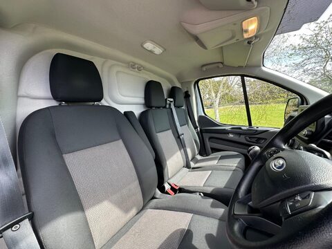 Ford Transit Custom 300 LEADER P/V ECOBLUE 17