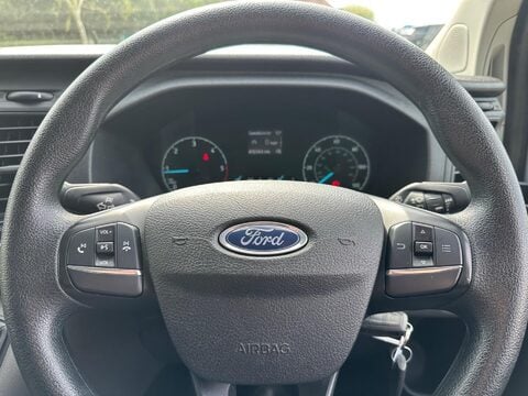 Ford Transit Custom 2.0 300 EcoBlue Leader L2 H1 Euro 6 (s/s) 5dr 15