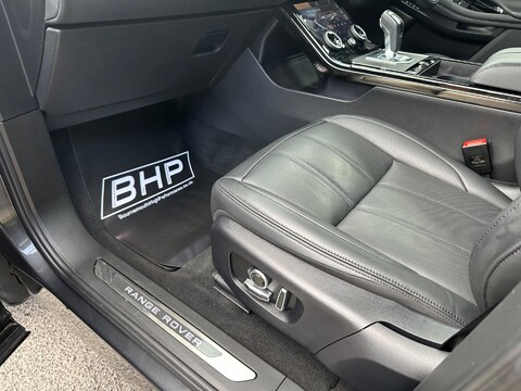Land Rover Range Rover Evoque AUTOBIOGRAPHY MHEV 28