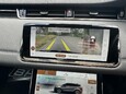 Land Rover Range Rover Evoque R-DYNAMIC SE 18