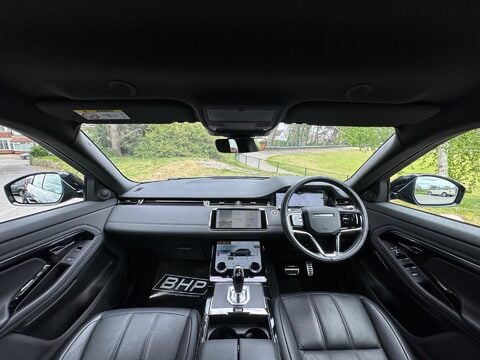 Land Rover Range Rover Evoque 1.5 P300e 12.2kWh R-Dynamic SE Auto 4WD Euro 6 (s/s) 5dr 35