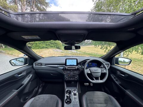Ford Kuga ST-LINE X EDITION 3