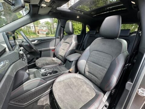 Ford Kuga ST-LINE X EDITION 4