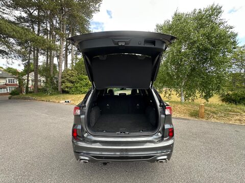 Ford Kuga ST-LINE X EDITION 30