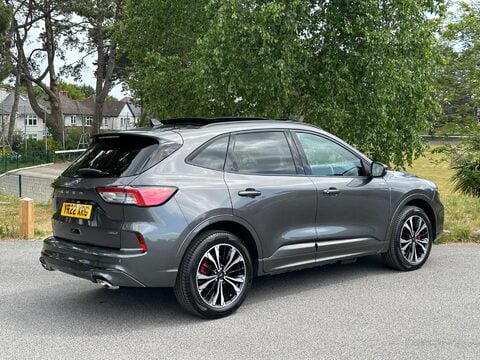 Ford Kuga ST-LINE X EDITION 32