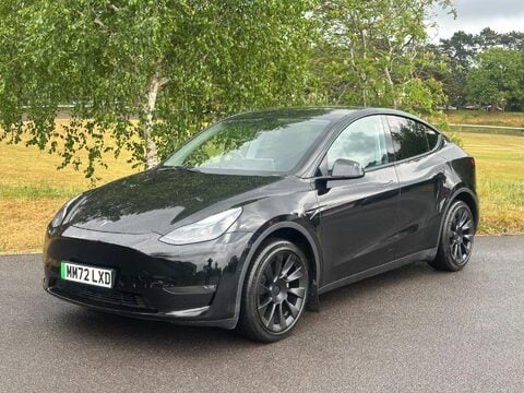 Tesla Model Y (Dual Motor) Long Range Auto 4WDE 5dr 9