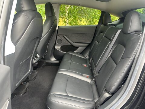 Tesla Model Y (Dual Motor) Long Range Auto 4WDE 5dr 22