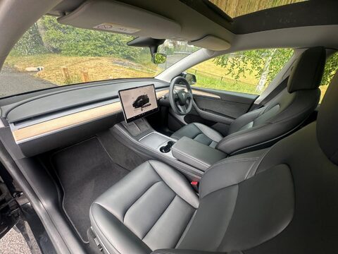 Tesla Model Y (Dual Motor) Long Range Auto 4WDE 5dr 25