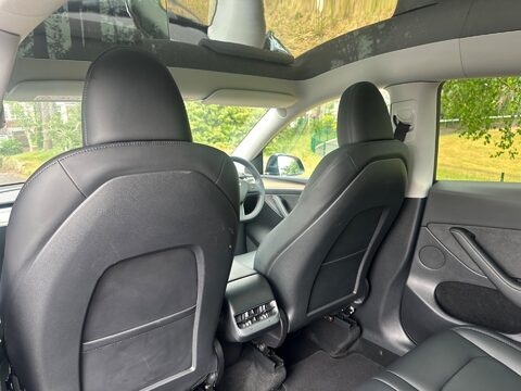Tesla Model Y (Dual Motor) Long Range Auto 4WDE 5dr 21