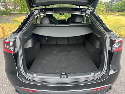 Tesla Model Y (Dual Motor) Long Range Auto 4WDE 5dr 24
