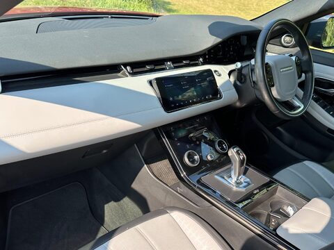 Land Rover Range Rover Evoque 2.0 D180 MHEV R-Dynamic HSE Auto 4WD Euro 6 (s/s) 5dr 31