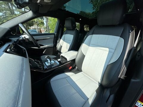 Land Rover Range Rover Evoque 2.0 D180 MHEV R-Dynamic HSE Auto 4WD Euro 6 (s/s) 5dr 4
