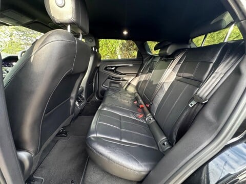Land Rover Range Rover Evoque R-DYNAMIC SE 31
