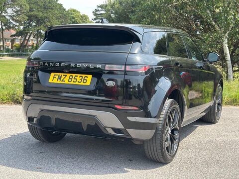Land Rover Range Rover Evoque 1.5 P300e 12.2kWh R-Dynamic SE Auto 4WD Euro 6 (s/s) 5dr 17