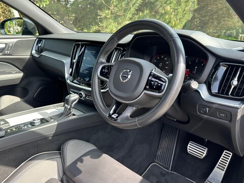 Volvo V60 D4 R-DESIGN PLUS 5