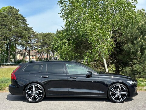 Volvo V60 D4 R-DESIGN PLUS 11